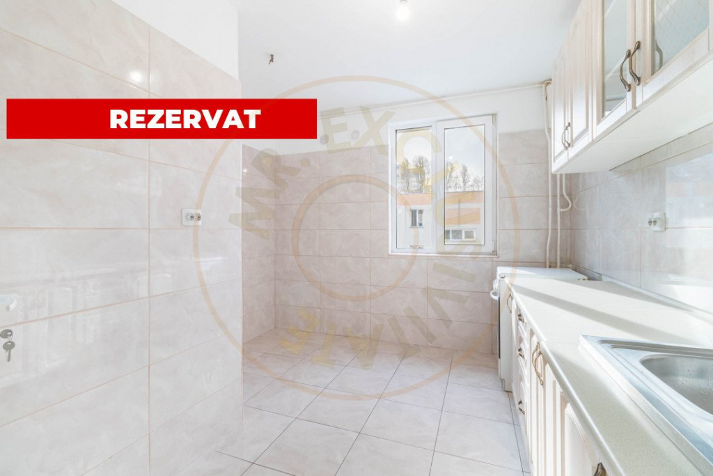 Apartament 3 camere semidecomandat Drumul Taberei