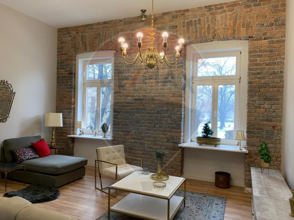 Apartament de lux cu 2 dormitoare și 2 băi – Centru V...