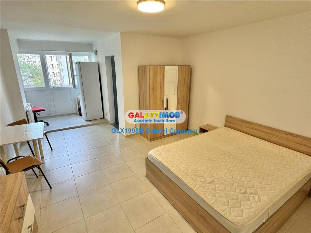 Garsoniera 5 minute metrou Obor mobilata | bloc 1982