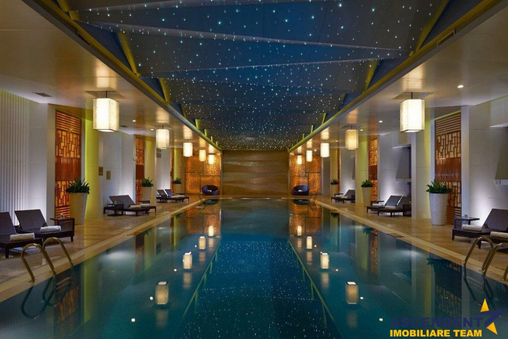 LUX Hotel, pe 5 stele, cu terenuri sportive, centre Spa, A ,