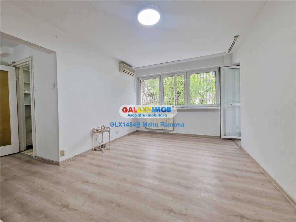 Apartament 2 camere, cu balcon mare, parter, Jiului