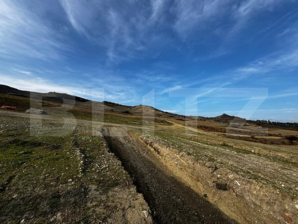 Oportunitate Parcela teren 700mp, zona noua de case BLAJ