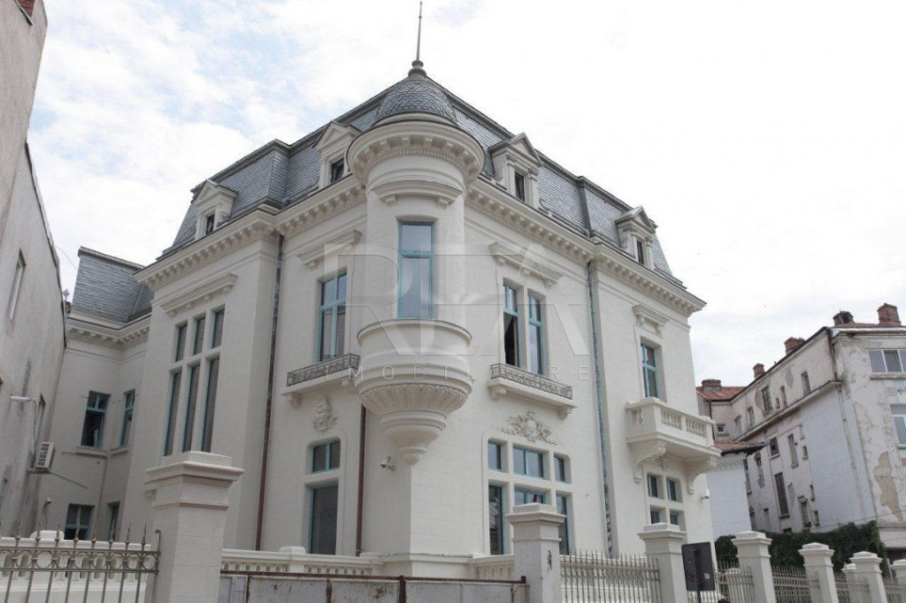 Clădire istorică - ULTRACENTRAL - Stil eclectic, Lux Itali