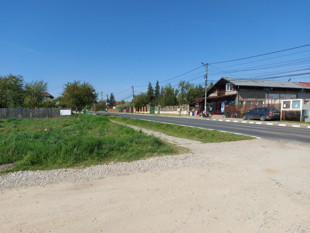 Teren 1.510mp la strada principală, dublă deschidere, Ciof