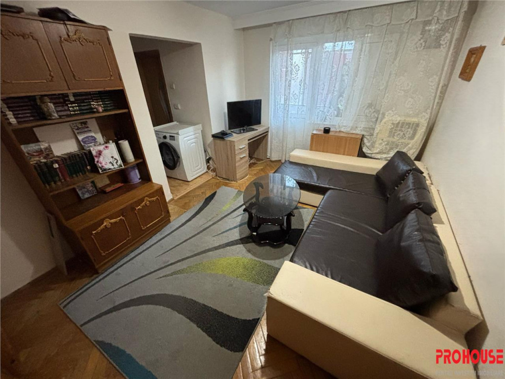 Zona Miron Costin - apartament 3 camere - etajul 2