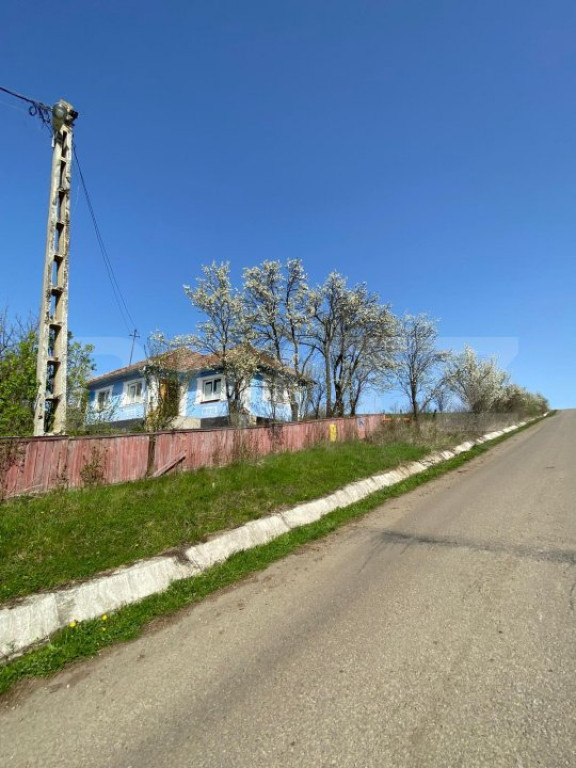 Casa cu 10000mp de teren in Buza, la 50 km de Cluj-Napoca