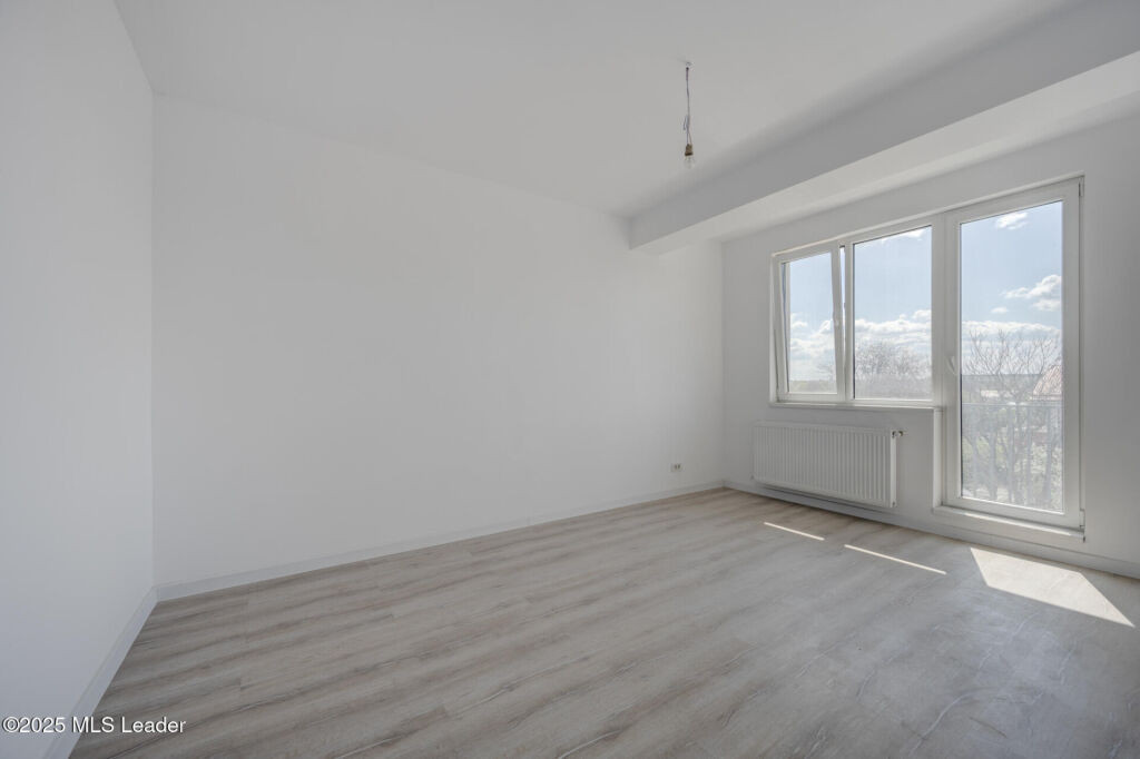 2 camere Giulesti- liniste, aproape de oras