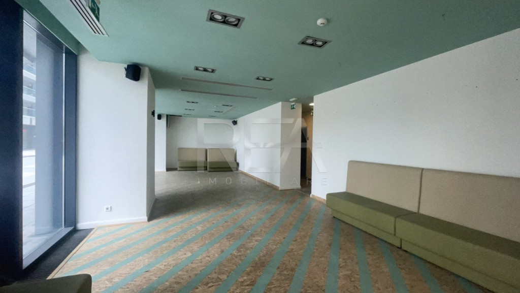 Spațiu comercial generos - Ansamblu modern zona PIPERA