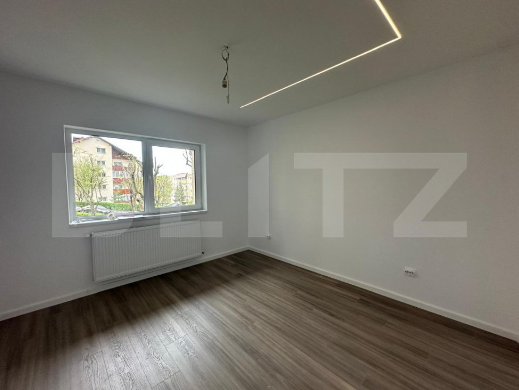 Apartament de vanzare, cu 2 camere, 50 mp, complet renovat,