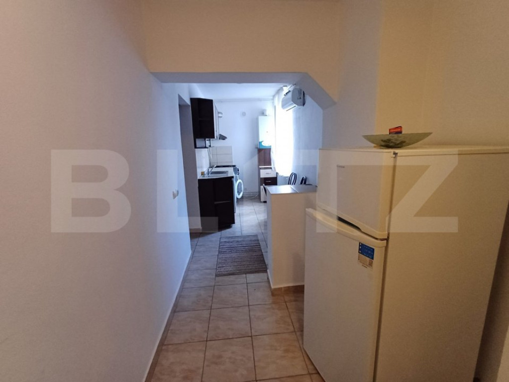 Apartament de inchiriat, cu 2 camere, 54 mp, decomadat, zona