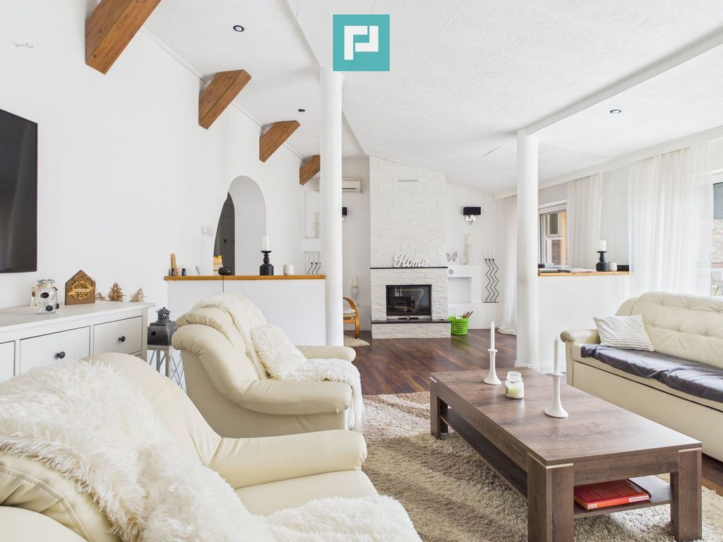 Apartament spațios în clădire ultracentrală