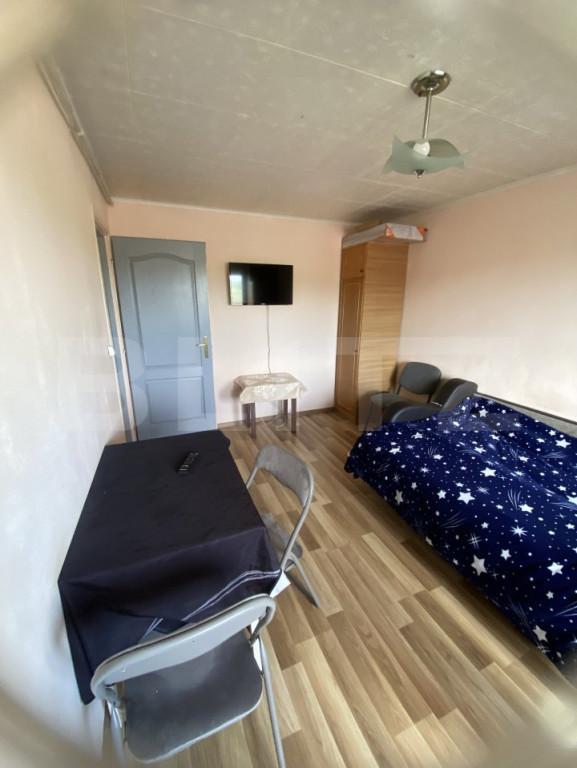 Garsonieră de închiriat, 30 mp, zona Dumbrava 2