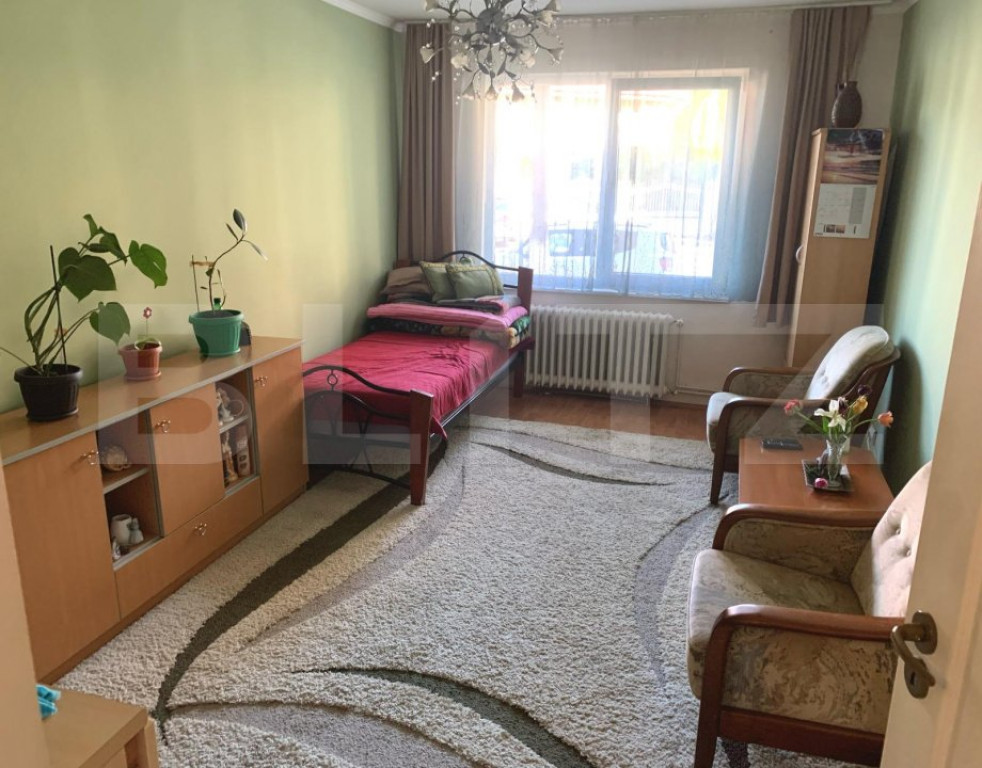 Apartament de vanzare cu 3 camere, 68 mp, zona Tudor