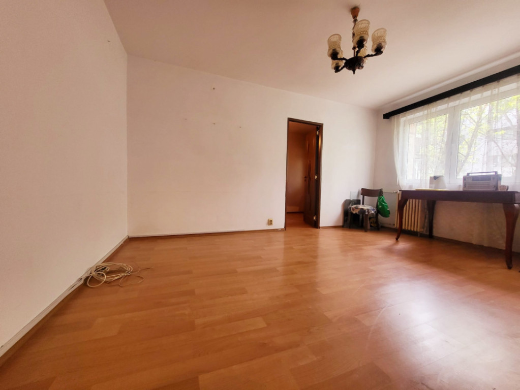 Apartament 2 camere, CF2, etajul 1/4, Malu Roșu