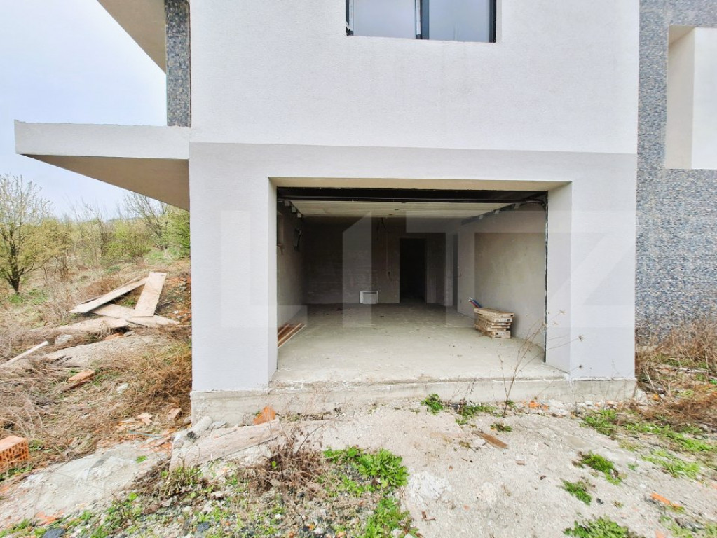 Casa individuala cu garaj, 190mp, teren 550 mp, Dezmir