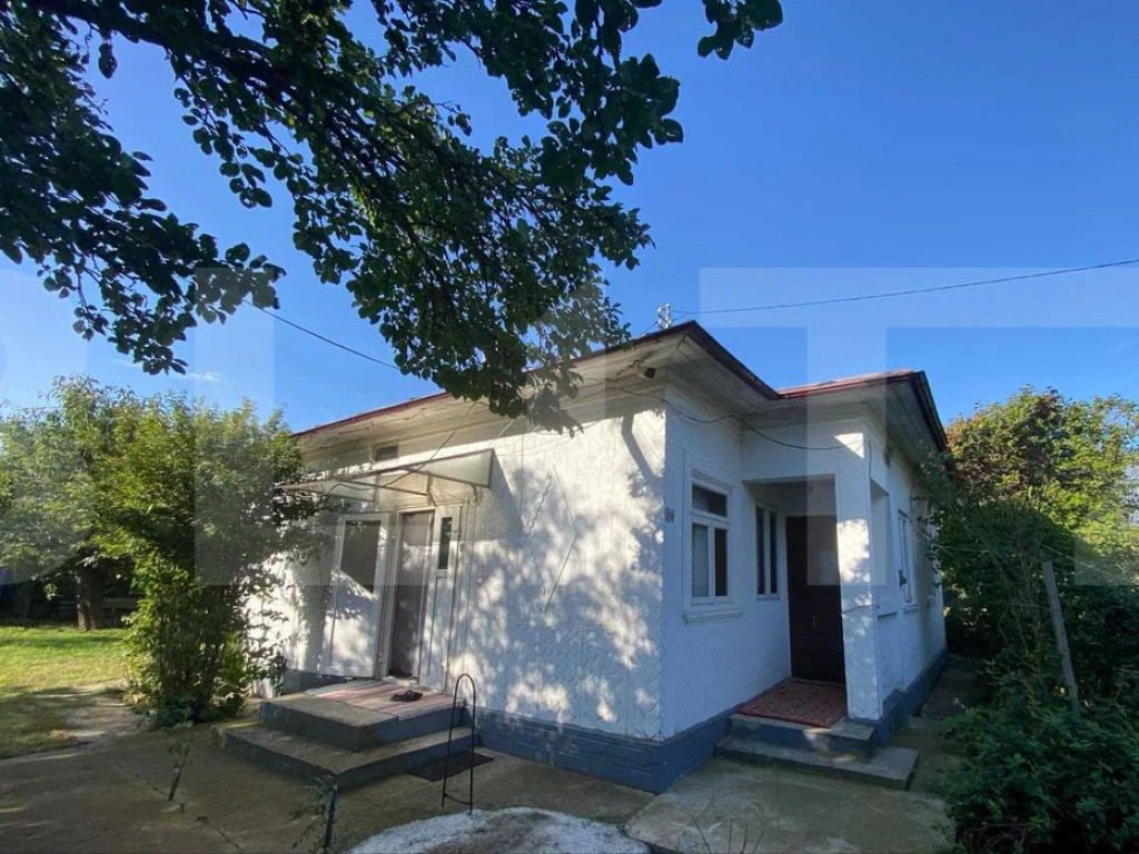 Casa de vanzare cu teren 1650mp zona Dorohoi