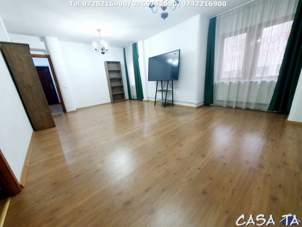 Casă de închiriat cu 3 camere, Ultracentral-Parcul Bră...