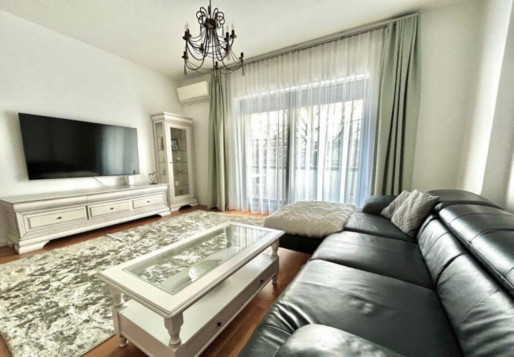 Apartament de 4 camere-Uranus-13 Septembrie ( 117 Mp )