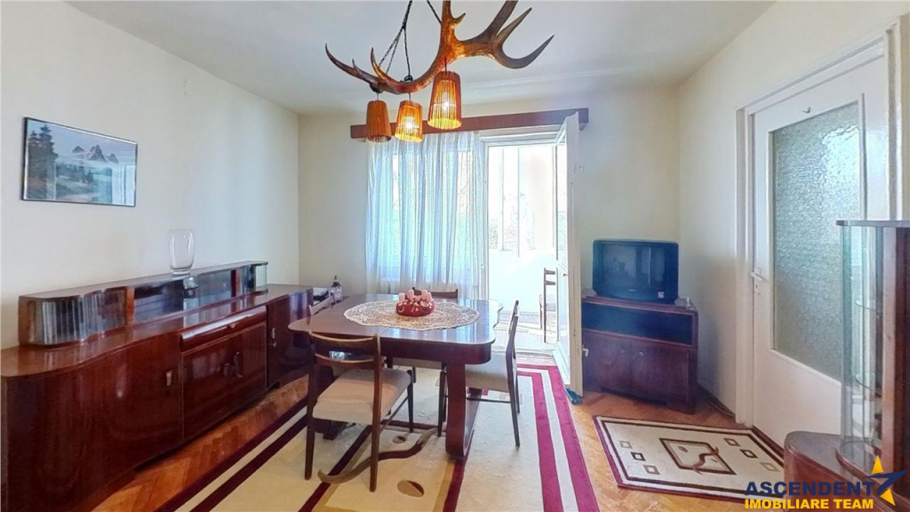 FILMTur 3D!Apartament decomandat, luminos,balcon inchis,pano