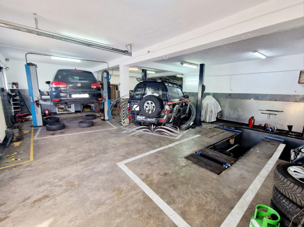 Spatiu pentru service auto