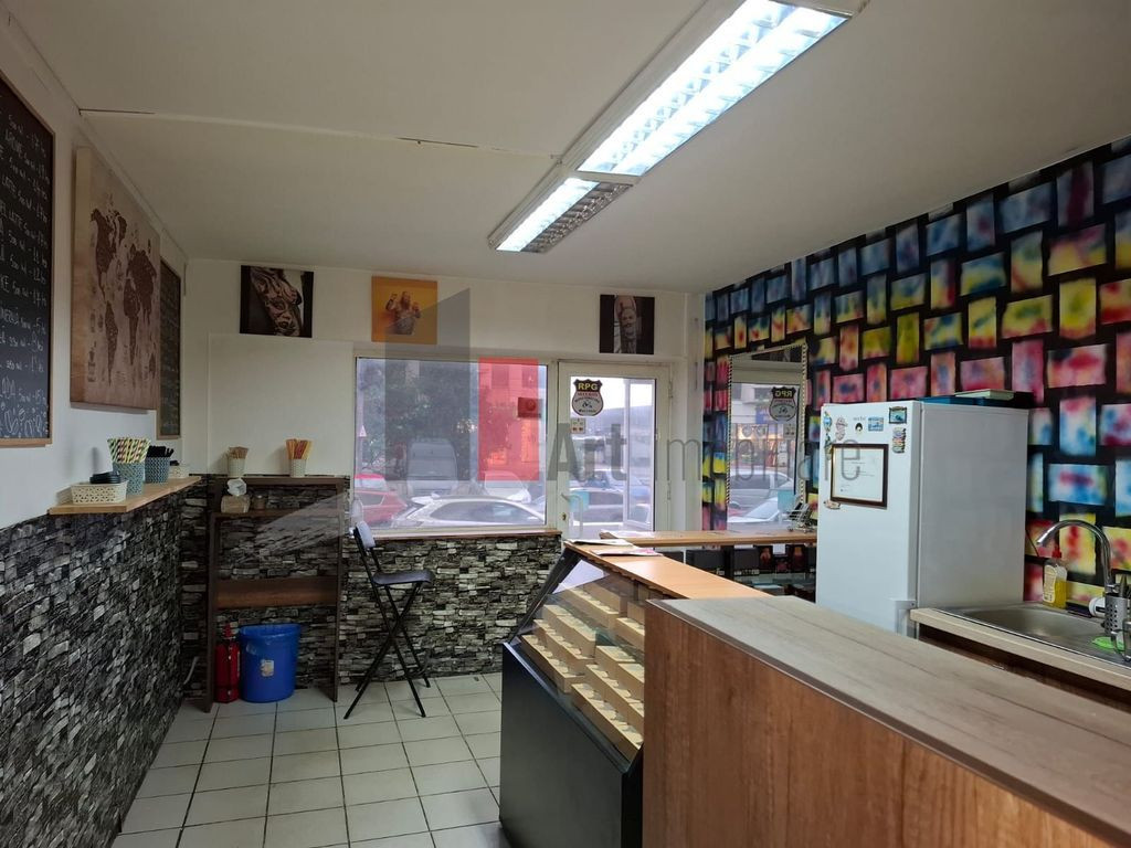 Spatiu comercial Piata Delfinului, trafic pietonal