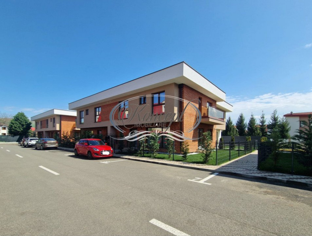 Duplex cu CF in ansamblu privat