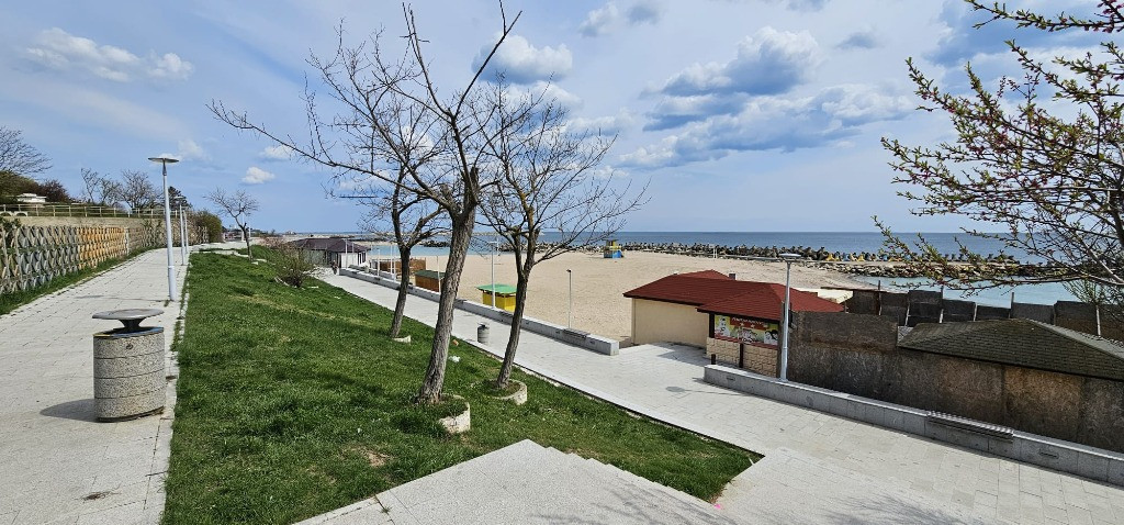 Mangalia / hotel Olimpia / vedere partial la mare