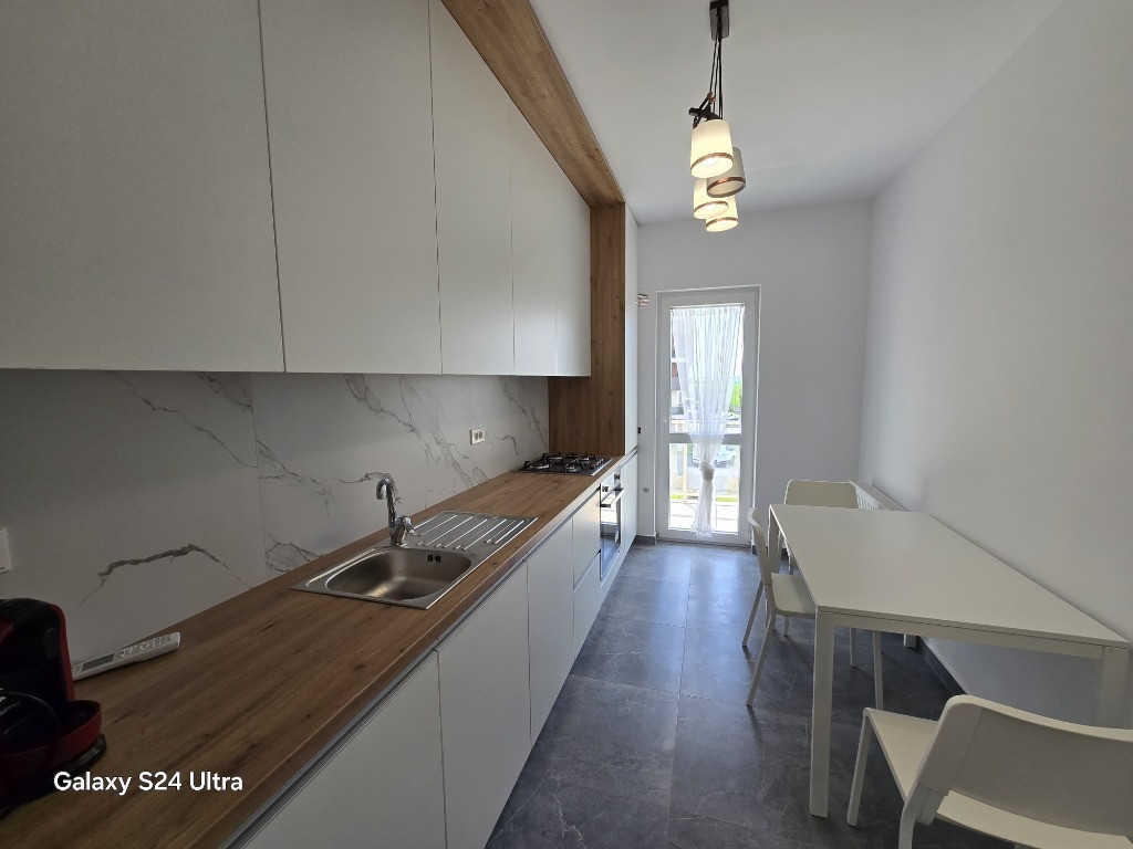 Grand Kristal Residence,2 cam,dec,60 mp,centrala proprie,loc parcare,