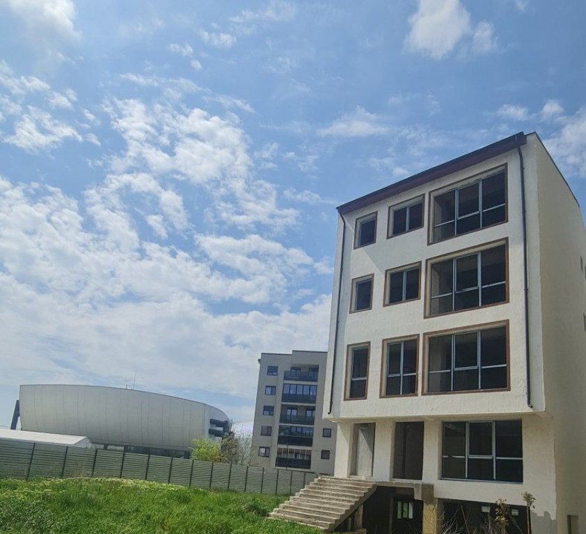 Apartament de inchiriat cu 2 camere, 68 mp utili, zona stadi