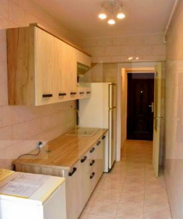 Apartament de vanzare, cu 2 camere, 52 mp, zona Pajura
