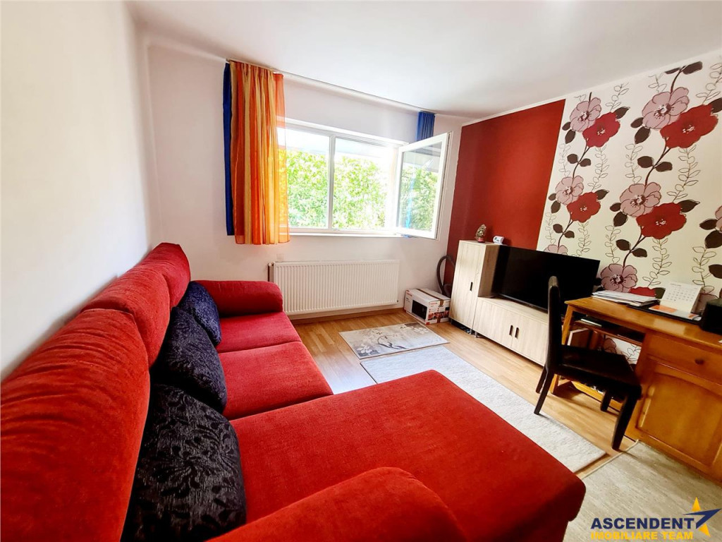 In verde areal, decomandata, etaj 1, mobilata, accesorizata