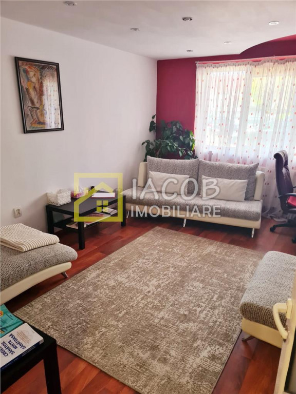 De - Apartament 2 camere Cornisa