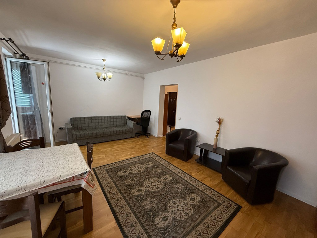 Apartament 2 camere decomandat Eroilor