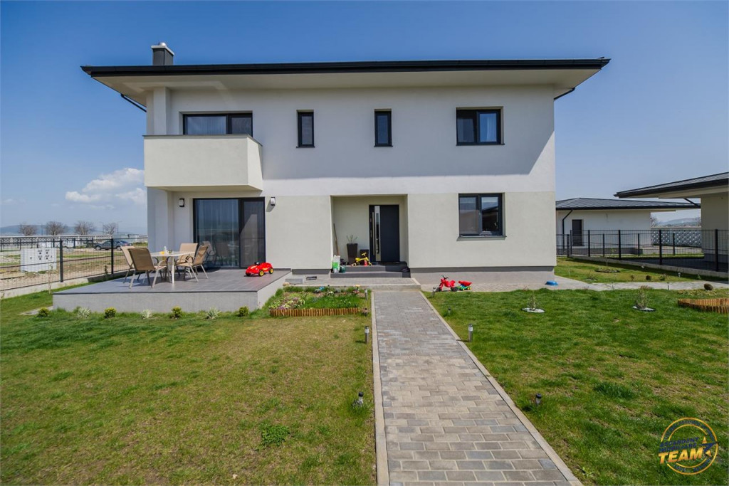 Vila deosebita, cu peisaj apreciabil, Cristian, Brasov.