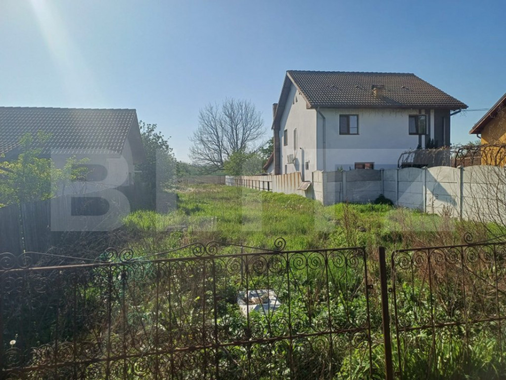 Teren intravilan de vanzare, 2790 mp, zona Iasi-Gorj