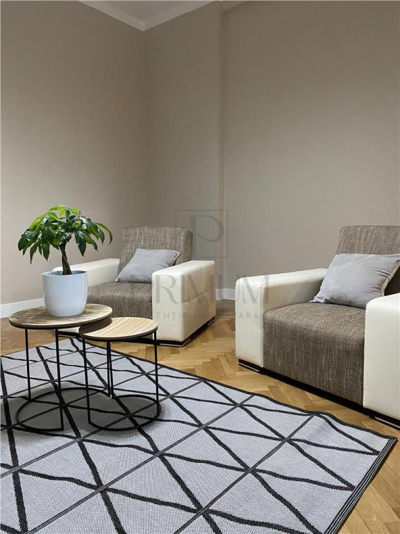 Apartament spatios - zona medicina /prefectura - compartimen