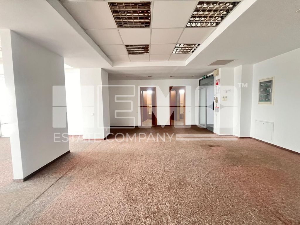 Spatiu Birouri 240 Mp I Suceava/Centru I 15 Euro/Mp