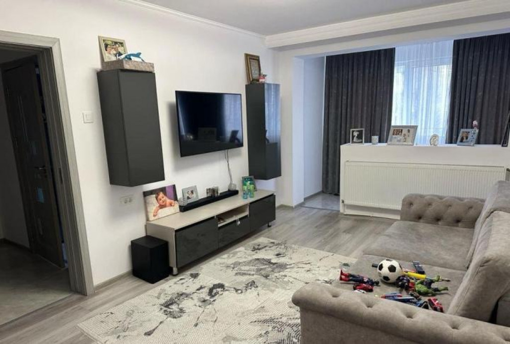 Apartament 3 camere de vanzare Constanta,zona Abator
