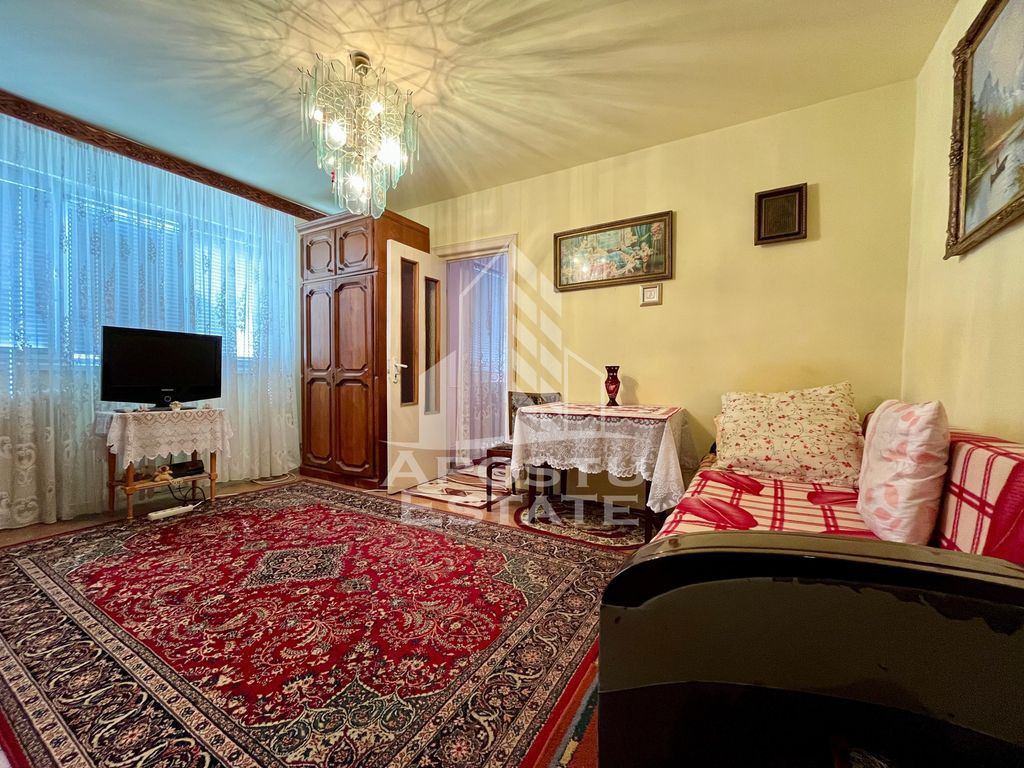 Apartament cu 2 camere, etaj intermediar, zona Iosefin
