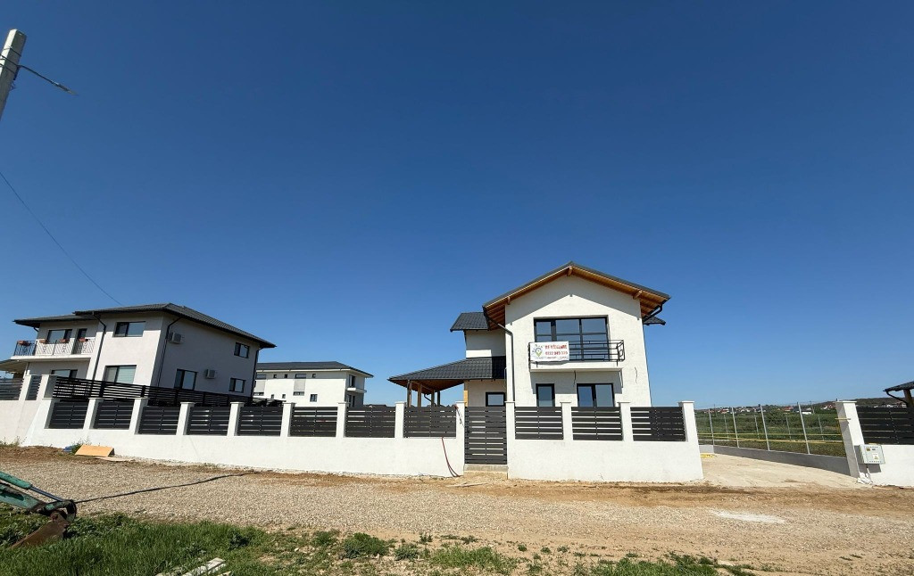 Vânzare casă 5 camere - Păuleștii Noi (zona Spitalului Mediurg)