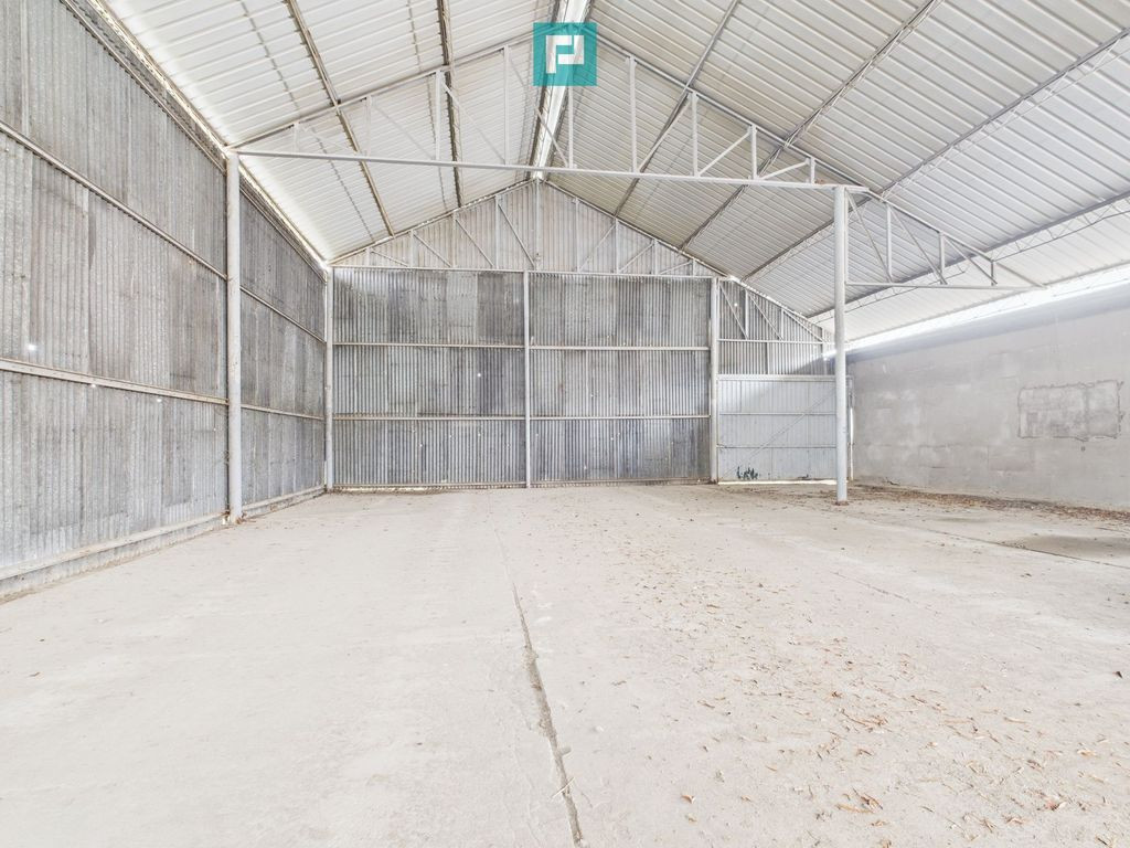 Hală Industrială 360mp cu platformă betonată 330mp