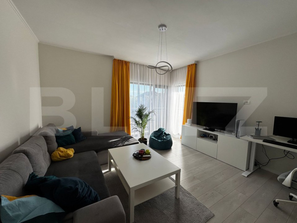 Apartament 2 camere ,decomandat,2 locuri de parcare ,Dumbrav