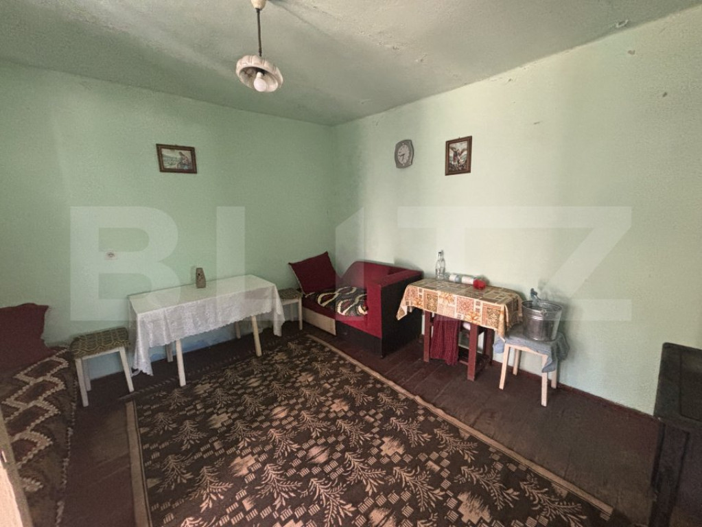 Casa de vanzare si anexe