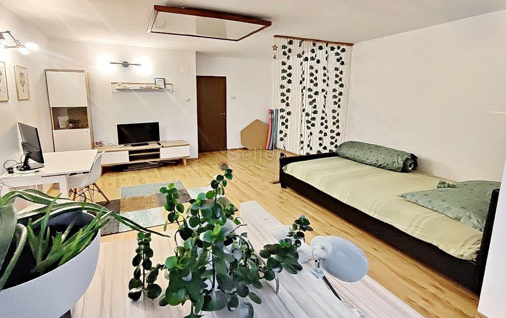 Garsoniera Renovata Integral