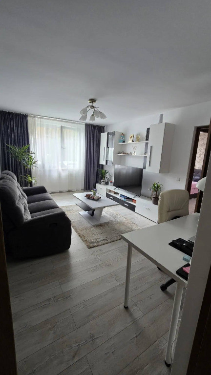 Apartament cu 2 camere, circular - zona Calea Bucuresti