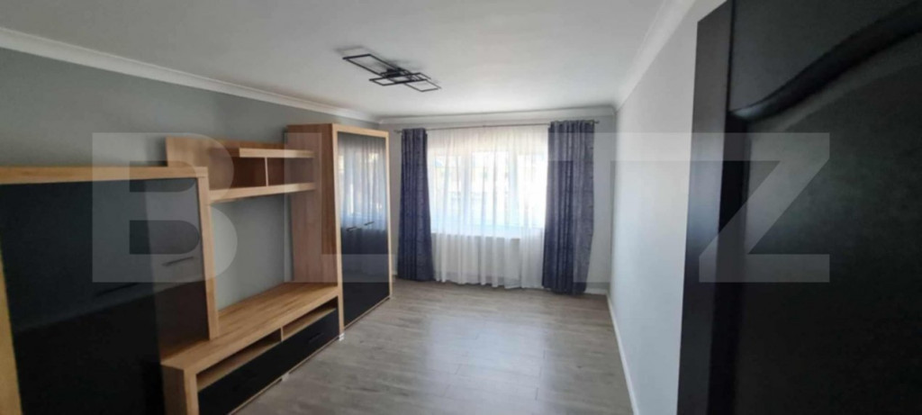 Apartament cu 2 camere, 51 mp, etaj intermediar, zona Cuza V
