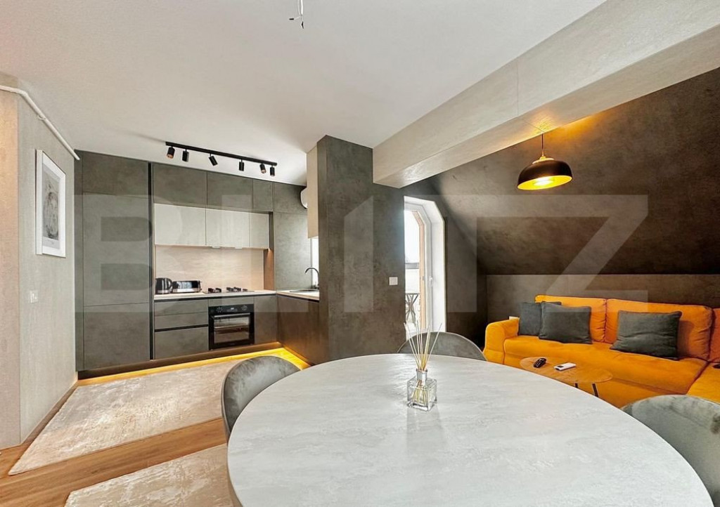 Apartament de lux, prima inchiriere, cu 3 camere și birou,