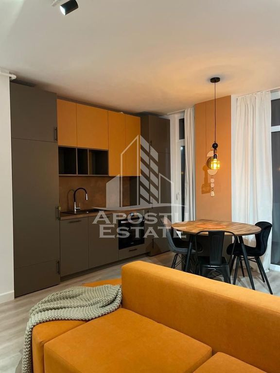 Apartament lux cu 2 camere si centrala proprie Take Iones...