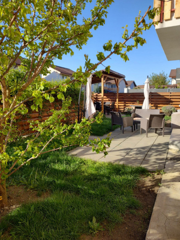 Casa duplex 150 MP, PARTER + ETAJ, LIZIERA TRIAJ