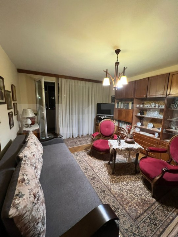 Apartament de vanzare, cu 3 camere, 86 mp, zona Gradini Mana